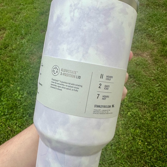 💜🤍NEW Stanley 40 oz Tumbler in WISTERIA TIE DYE - Picture 7 of 9